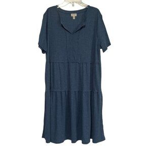Greige size XL woman’s blue short sleeved tiered dress